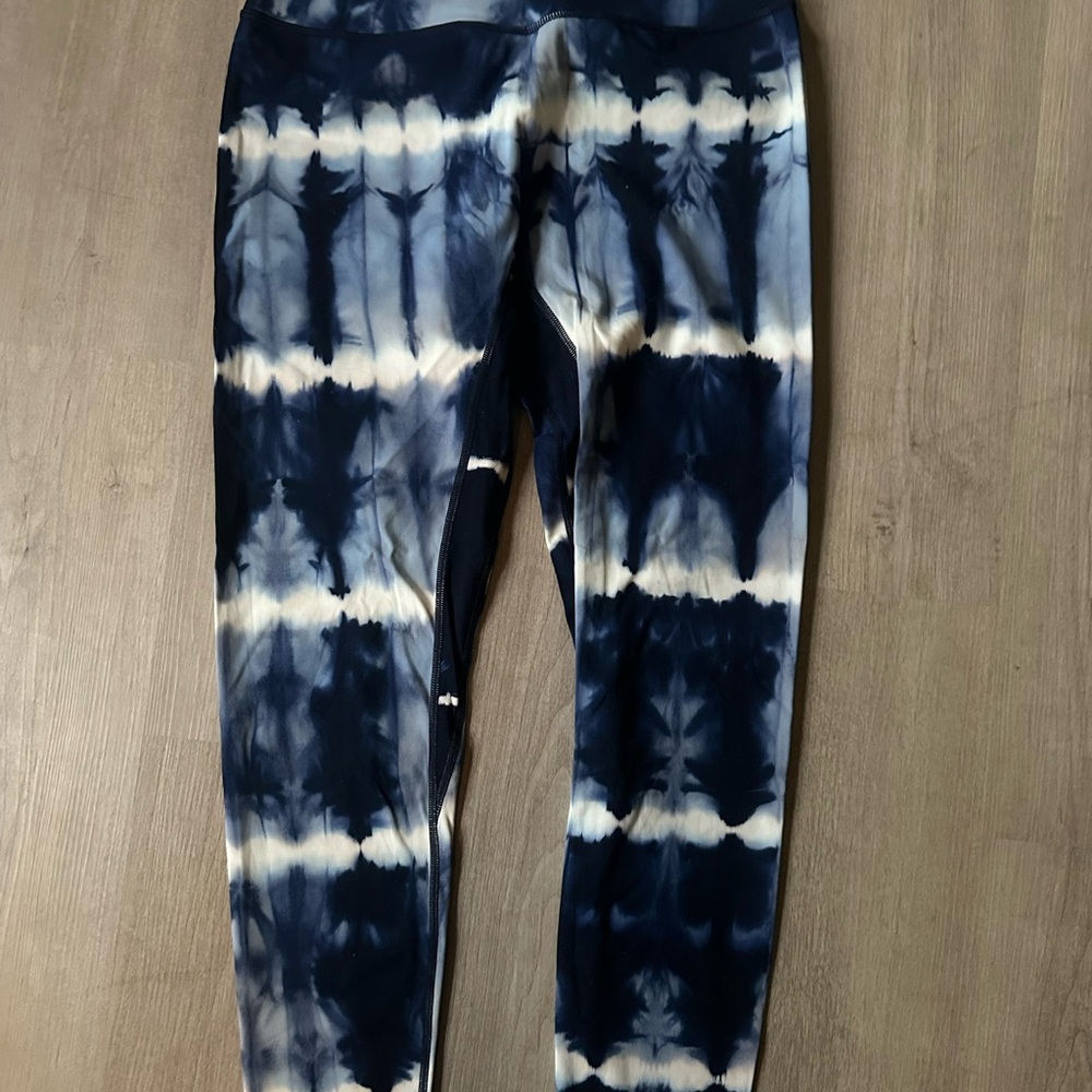 ZYIA Navy and White Tie-Dye Leggings